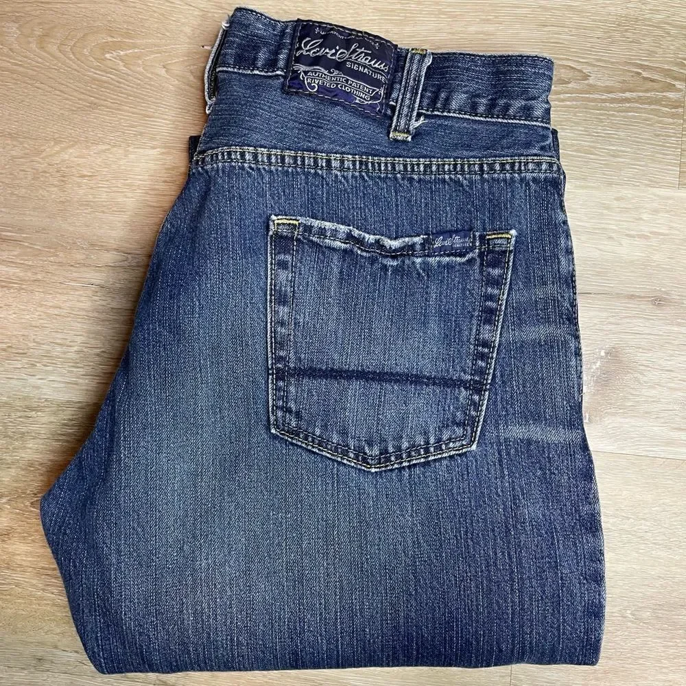 Y2K Men’s Signature by Levi Strauss & Co. Slim Bootcut Jeans